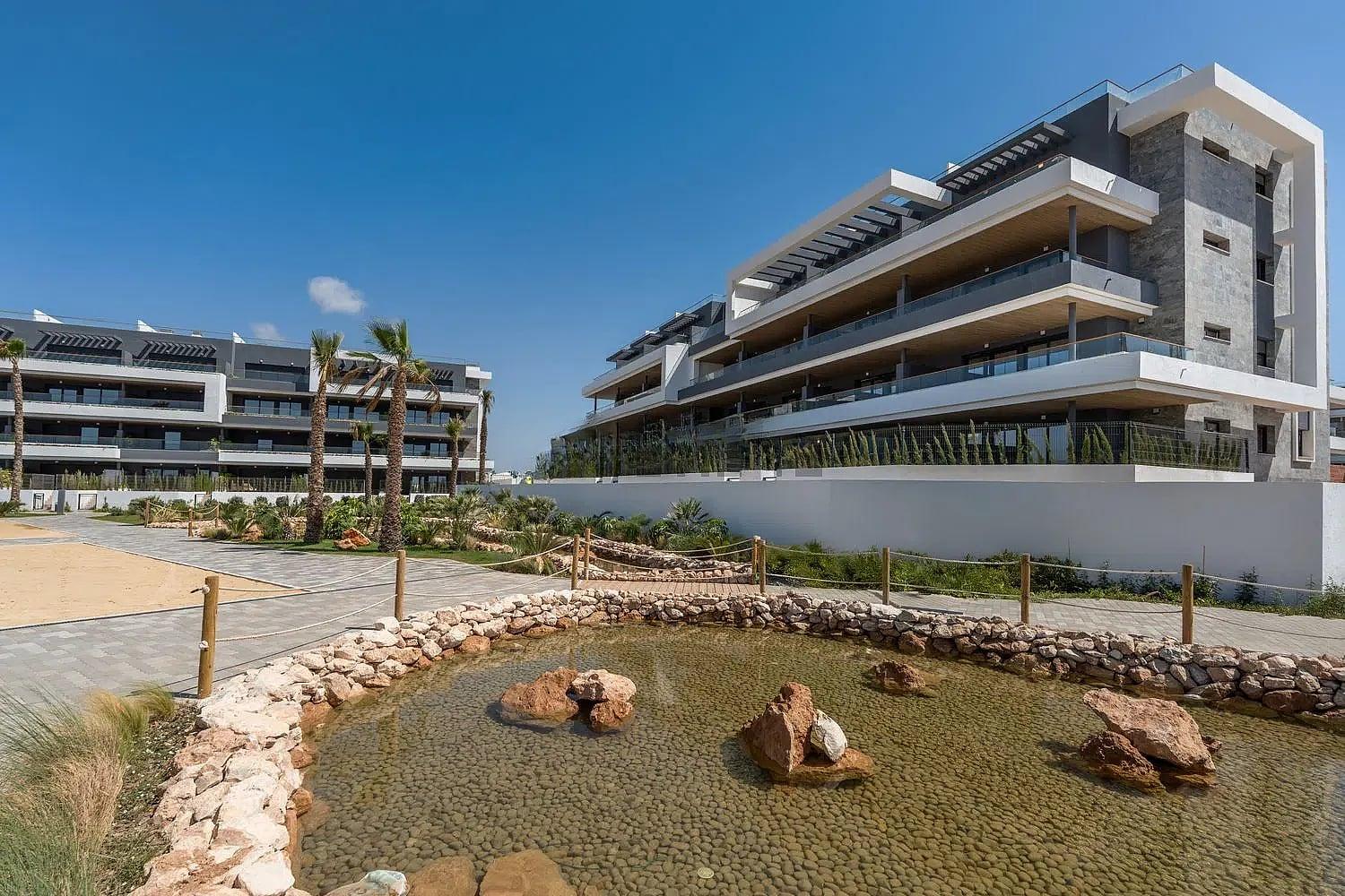 Apartments in Torrevieja Centro, Torrevieja (ALC-00856) — photograph 3