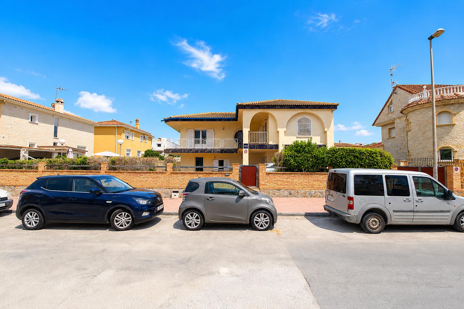 Apartments in La Zenia, Orihuela (ALC-01259) — photograph 2