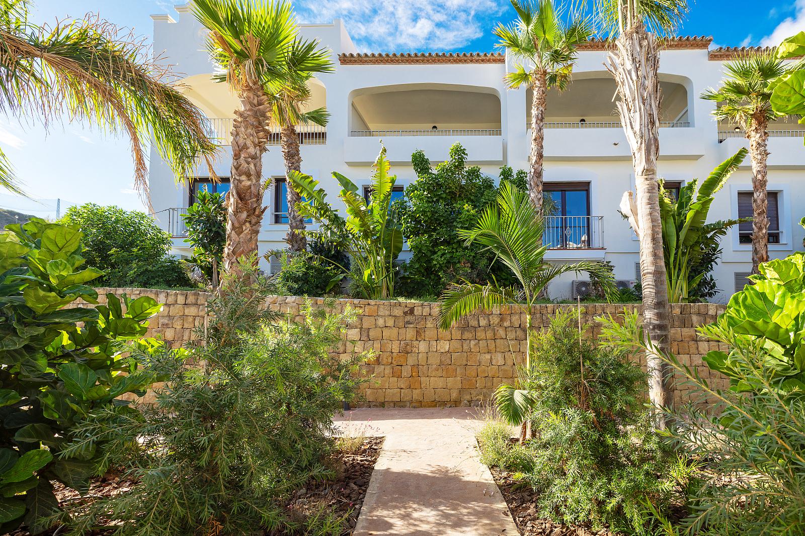 Apartments in Valle Romano, Estepona (AGP-00972) — photograph 4