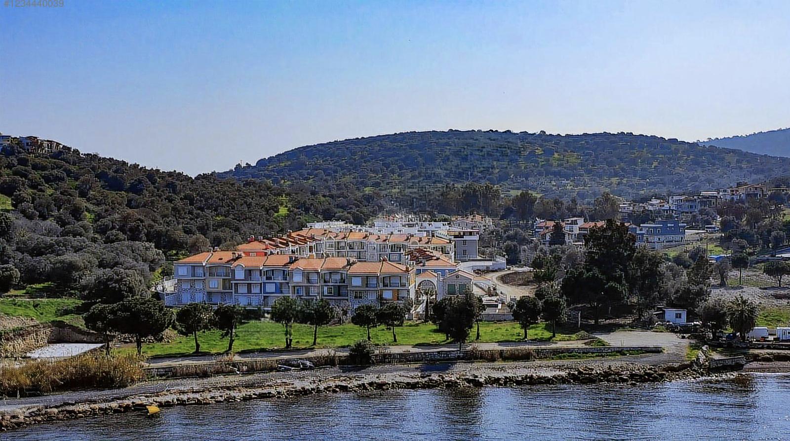 Apartments in Kemal Atatürk, Foça (ADB-00150) — photograph 2